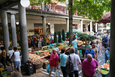 Mercado dos Lavradores, tržnice ve dvoupatrové budově ve Funchalu